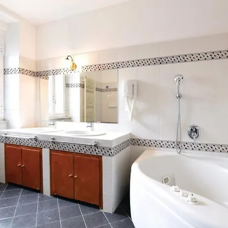 Della Piazza * Chiavari